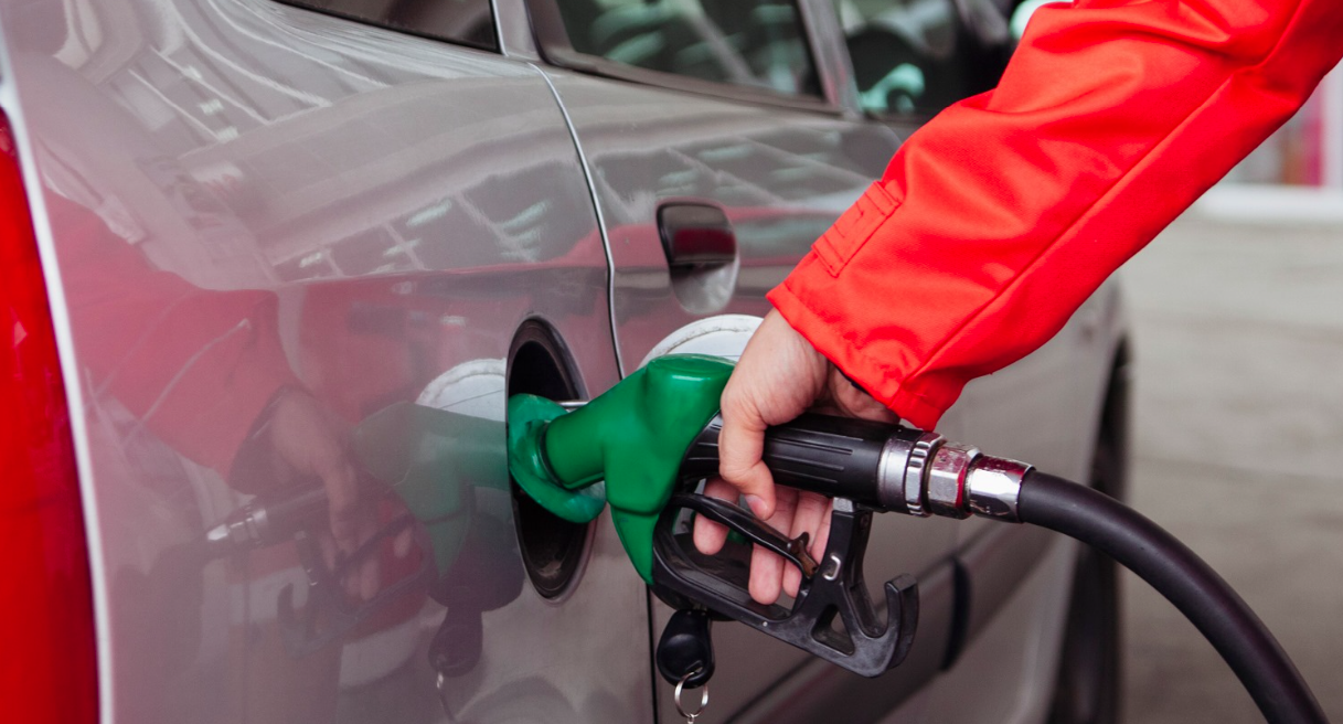 РКЕ: Дизелот и мазутот поевтинуваат, цените на бензините остануваат исти