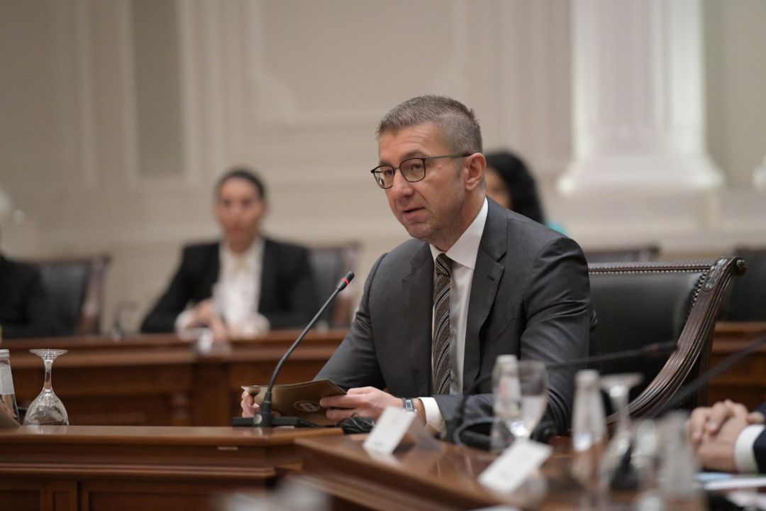 Мицкоски: За 20 години Македонија може да падне под 1 милион жители